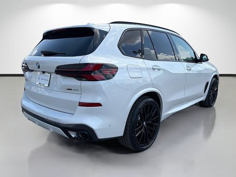 New 2026 BMW X5 xDrive40i w/ M Sport Package AWD/4WD image 3