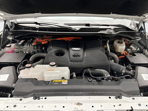 Used 2025 Toyota Sequoia Limited w/ Tow Technology Package image 27