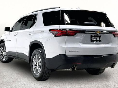 Used 2023 Chevrolet Traverse LT FWD image 15