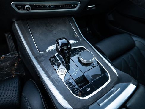 Used 2023 BMW X5 xDrive40i w/ Parking Assistance Package image 26