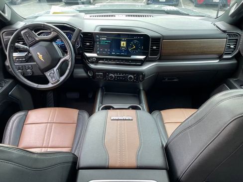 Used 2024 Chevrolet Silverado 3500 High Country image 21