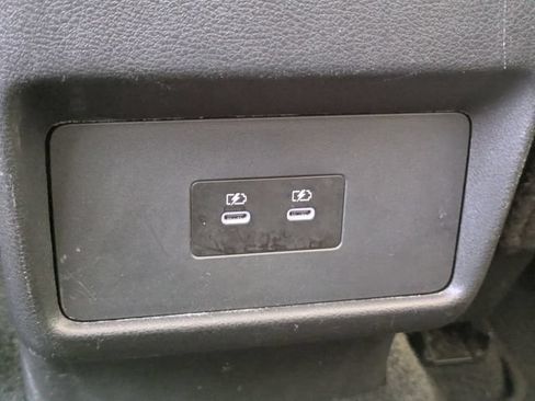 Used 2025 Nissan Rogue SV FWD image 16
