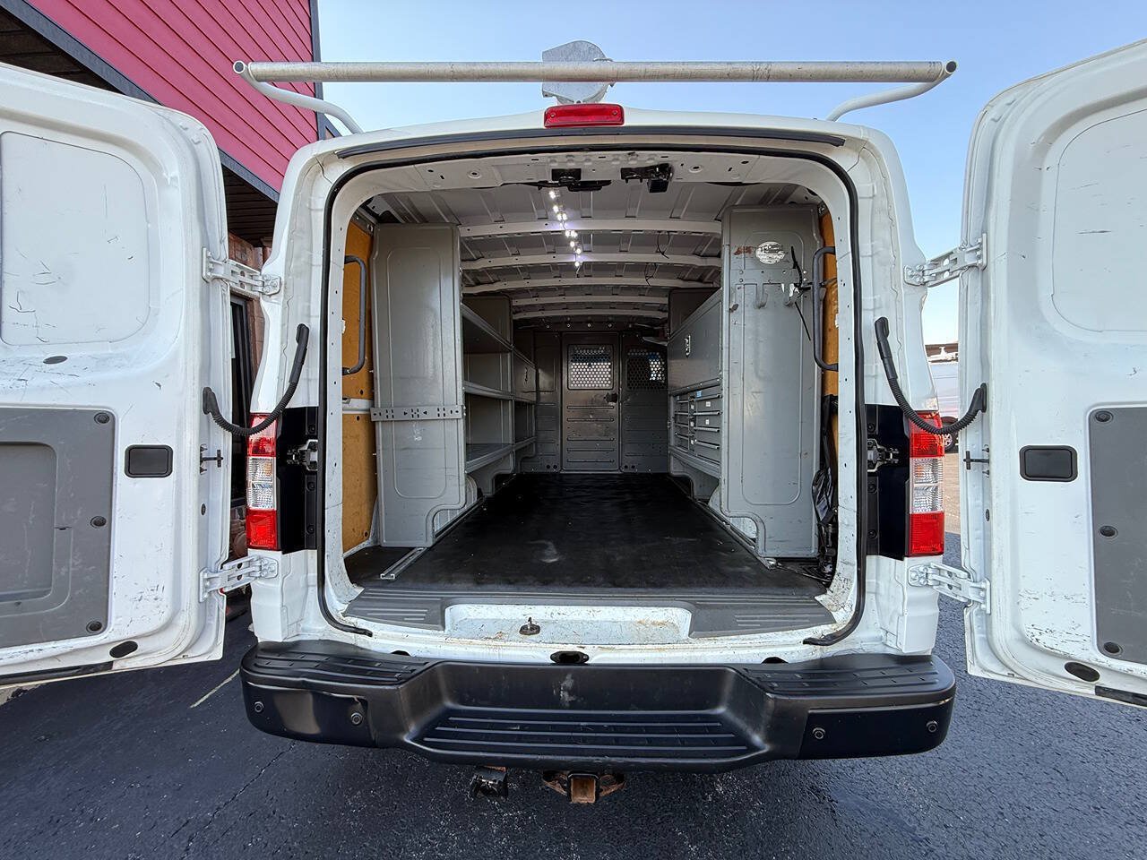 Used 2020 Nissan NV 1500 SV RWD image 7