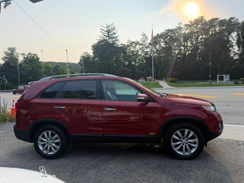 Used 2011 Kia Sorento EX w/ Premium Pkg AWD/4WD image 11