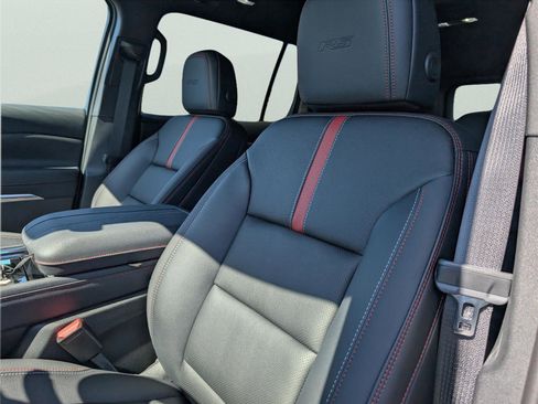 New 2026 Chevrolet Traverse RS FWD image 33