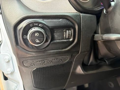 Used 2024 Jeep Gladiator Sport AWD/4WD image 23