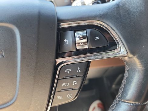 Used 2022 Lincoln Navigator Reserve image 15