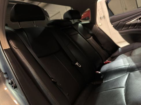 Used 2012 INFINITI M37 x w/ Premium Pkg image 26