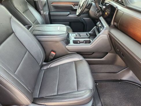 Used 2024 GMC Sierra 2500 Denali w/ Denali Reserve Package image 11