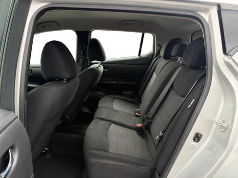 Used 2022 Nissan Leaf S Plus image 16