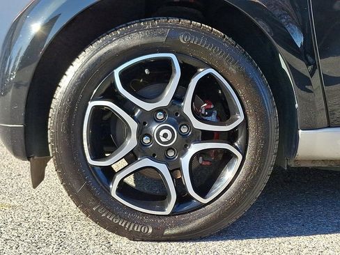 Used 2016 smart fortwo Proxy image 10