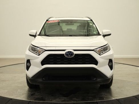 Used 2020 Toyota RAV4 XLE image 8