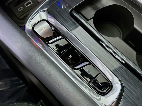 Used 2024 Buick Enclave Essence w/ Technology Package image 32