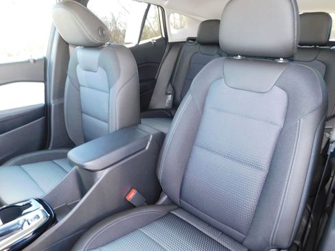 New 2026 Chevrolet Trax LT w/ Driver Confidence Package FWD image 14