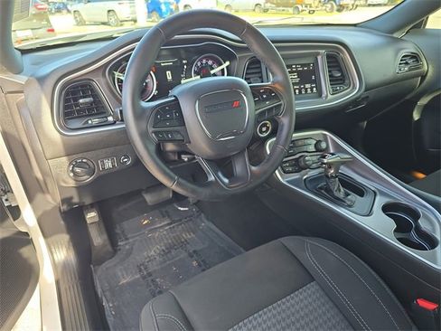 Certified 2019 Dodge Challenger SXT image 10