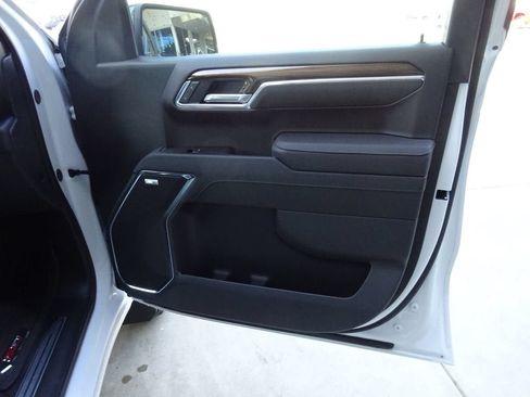 New 2026 Chevrolet Silverado 1500 LT Trail Boss w/ Convenience Package II AWD/4WD image 28