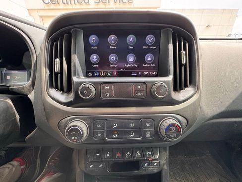 Used 2022 Chevrolet Colorado Z71 image 12