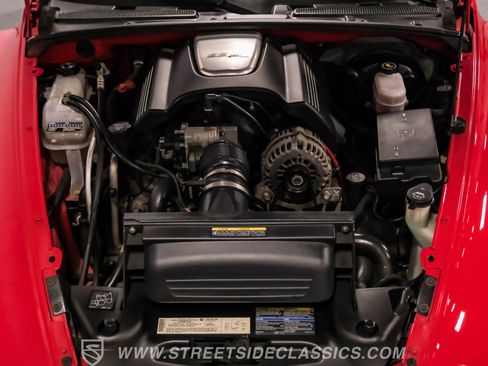 Used 2004 Chevrolet SSR w/ Preferred Equipment Group image 40