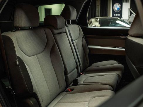 Used 2024 Hyundai Palisade SE image 12