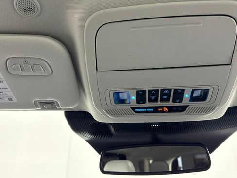 Used 2025 Ford Explorer Platinum w/ LUX Leather Package AWD/4WD image 29