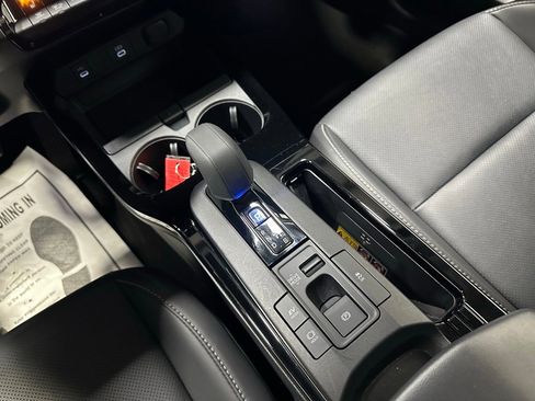 Used 2025 Toyota Prius XLE image 42