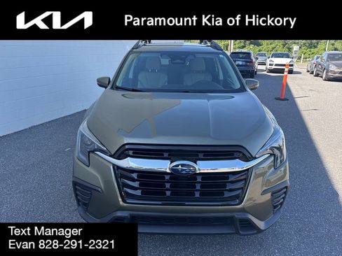 Used 2023 Subaru Ascent Premium w/ Convenience Package AWD/4WD image 2