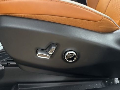New 2026 Chrysler Pacifica Pinnacle FWD image 8