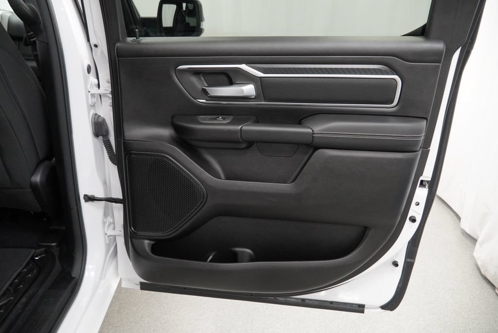 Used 2025 RAM 1500 Big Horn AWD/4WD image 40