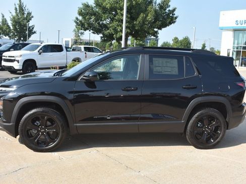 New 2027 Chevrolet Equinox LT w/ Safety and Technology Package FWD image 9