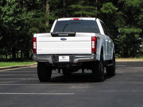 Used 2022 Ford F250 Lariat w/ Lariat Value Package AWD/4WD image 10