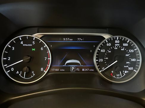 Used 2024 Nissan Sentra SV w/ All-Weather Package FWD image 10
