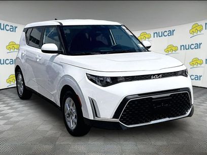 Used 2023 Kia Soul LX w/ LX Technology Package