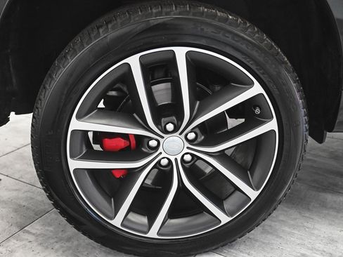 Used 2023 Land Rover Range Rover Sport SE Dynamic image 7