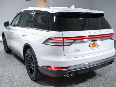 Used 2021 Lincoln Aviator Reserve w/ Equipment Group 201A AWD/4WD image 9