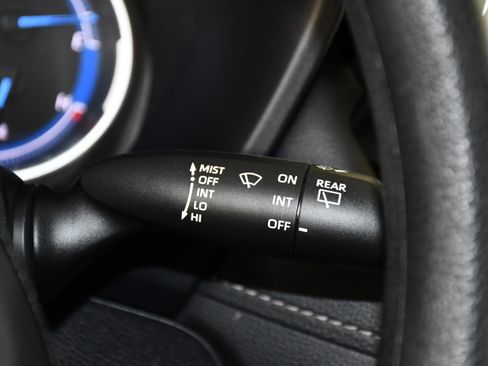 Used 2025 Toyota RAV4 LE AWD/4WD image 24