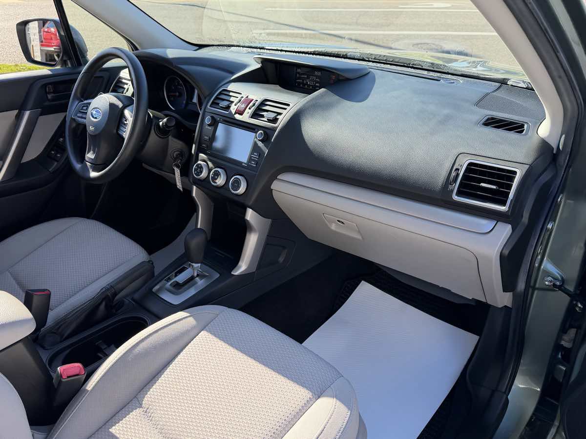 Used 2016 Subaru Forester 2.5i w/ Alloy Wheel Package AWD/4WD image 19