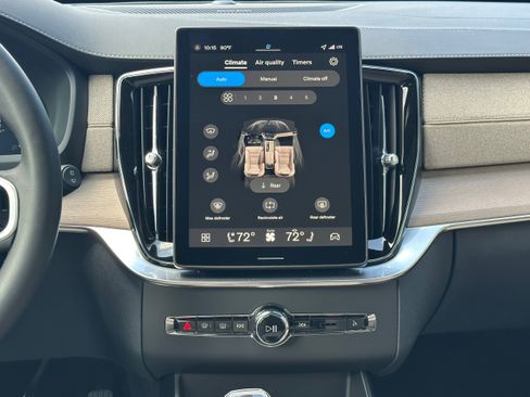 New 2026 Volvo XC90 B5 Plus image 12