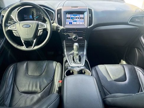 Used 2016 Ford Edge Titanium w/ Technology Package FWD image 24