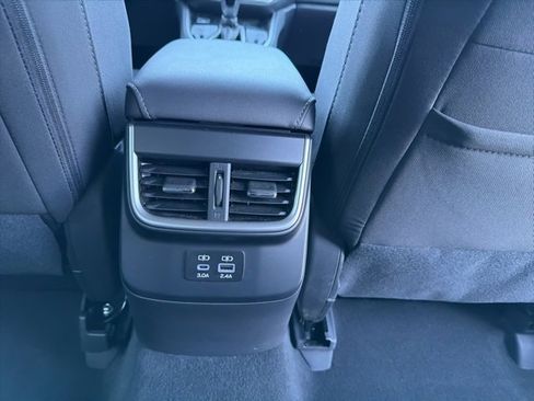 Used 2024 Subaru Legacy Premium image 30