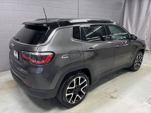 Used 2019 Jeep Compass Limited w/ Premium Lighting Group image 2