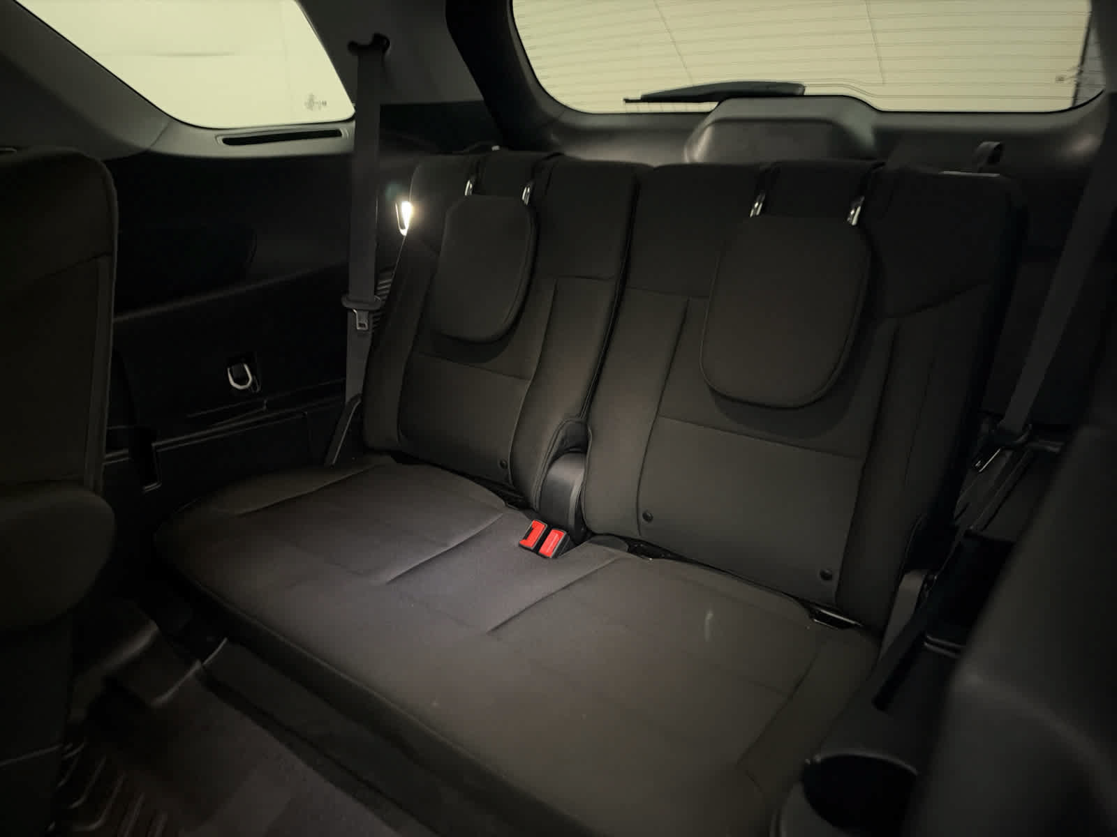Used 2024 Ford Explorer XLT RWD image 17