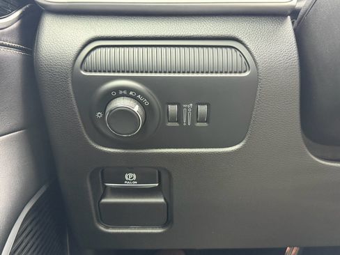 Used 2026 Jeep Grand Wagoneer 4WD w/ Quick Order Packge 29V Upland image 25