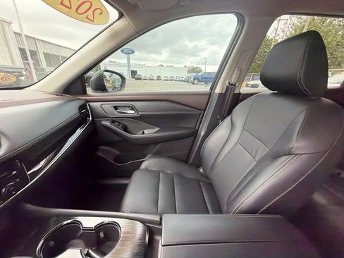 Used 2023 Nissan Rogue SL FWD image 20