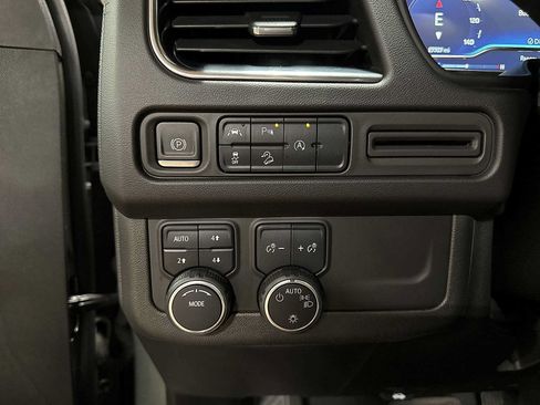 Used 2023 Chevrolet Tahoe Z71 AWD/4WD image 34