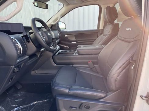 New 2026 Ford Expedition Max Platinum w/ Driver's Package AWD/4WD image 10