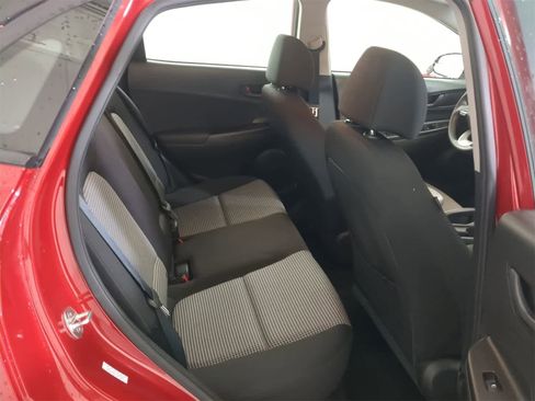 Used 2019 Hyundai Kona SE image 19