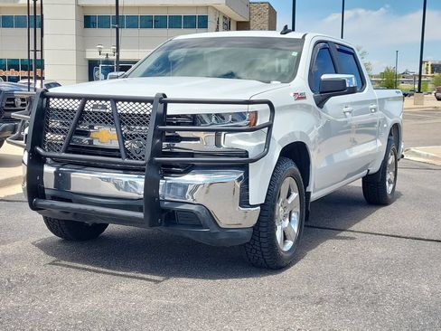 Used 2021 Chevrolet Silverado 1500 LT AWD/4WD image 8