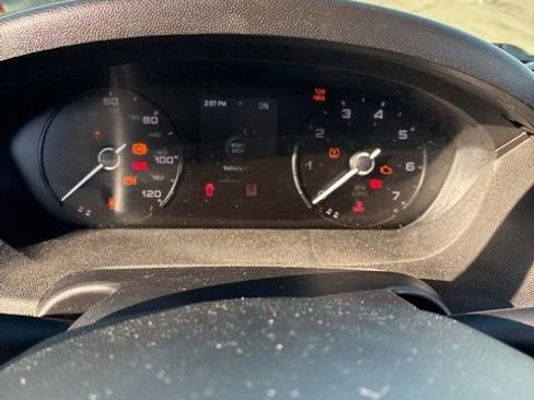 Used 2024 RAM ProMaster 2500 w/ Convenience Group image 24