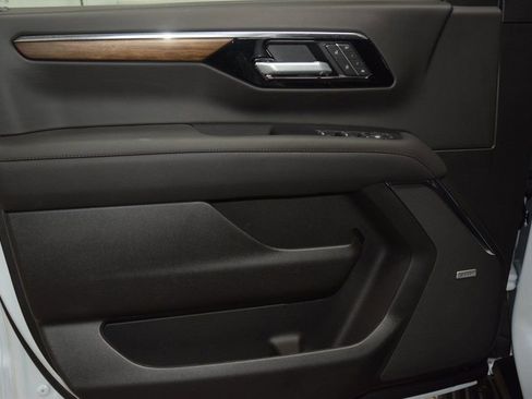 New 2026 Chevrolet Tahoe High Country AWD/4WD image 49