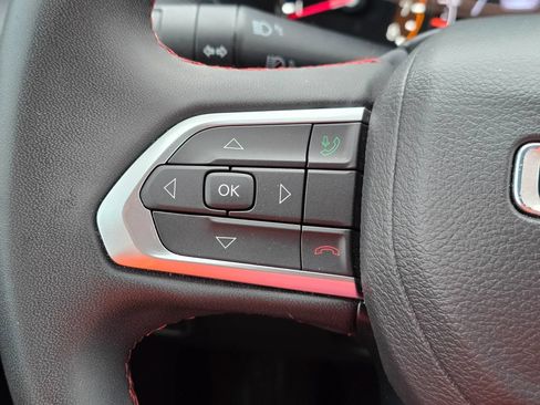 Used 2025 Jeep Compass Trailhawk AWD/4WD image 20